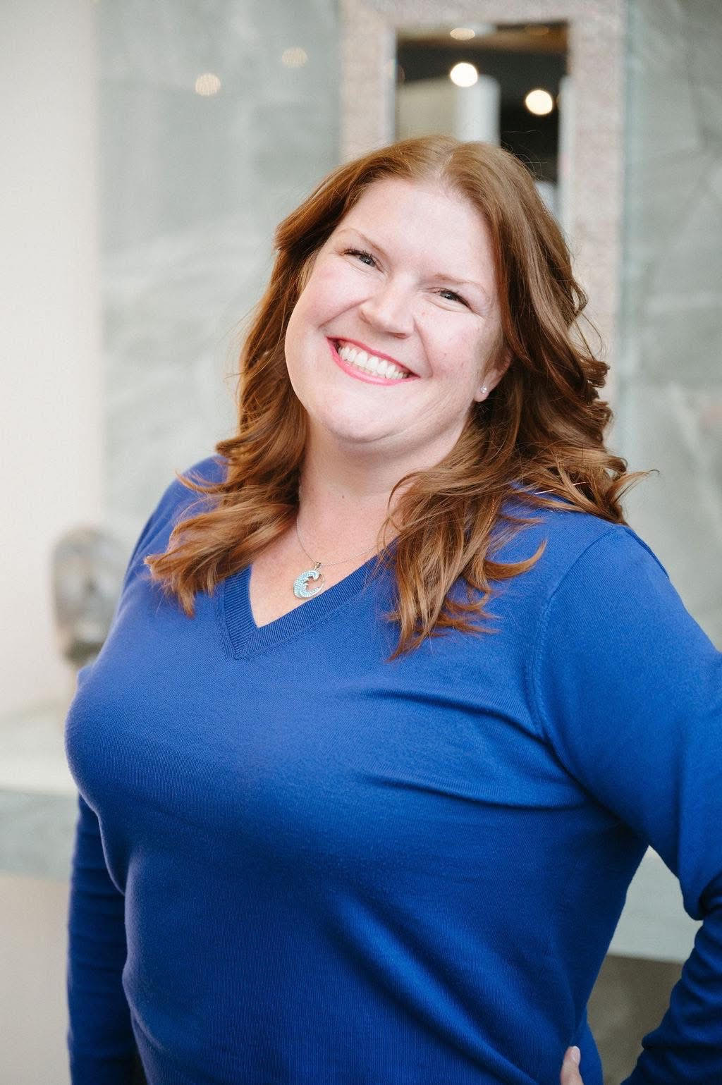 unnamed (4) A couple learning how to give great massages